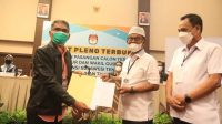 Tok! KPU Sulteng Tetapkan Rusdy Mastura-Ma’mun Amir Gubernur Terpilih