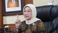 Menaker Minta Perusahaan Bayar THR Karyawan Lebih Dari 1 Bulan Gaji