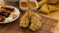 Jadi Tradisi di Beberapa Daerah, Begini Asal Muasal Lebaran Ketupat