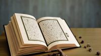 Tidak Ditaruh di Sembarang Tempat, Berikut Adab Meletakkan Al Quran