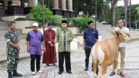 Pemda Serahkan Hewan Qurban ke Ponpes Abnaul Khairaat dan Ittihadul Ummah Parigi