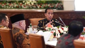 Di Hadapan Pimpinan Lembaga Negara, Jokowi Bahas Krisis Global