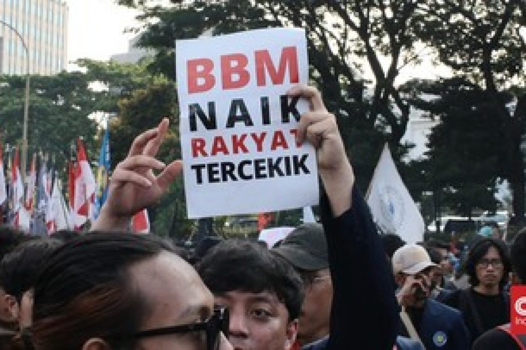 Persatuan Mahasiswa Kembali Demo  di Istana Negara Tolak Kenaikan Harga BBM