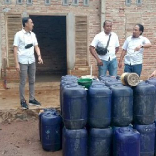 Polisi Berhasil Mengamankan Sindikat Pengoplos BBM Jenis Solar Sebanyak 10 Ton