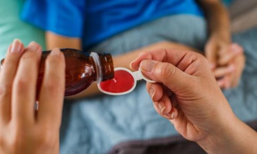 Catatan Komisi Kesehatan DPR soal Obat Sirup Disetop untuk Sementara 