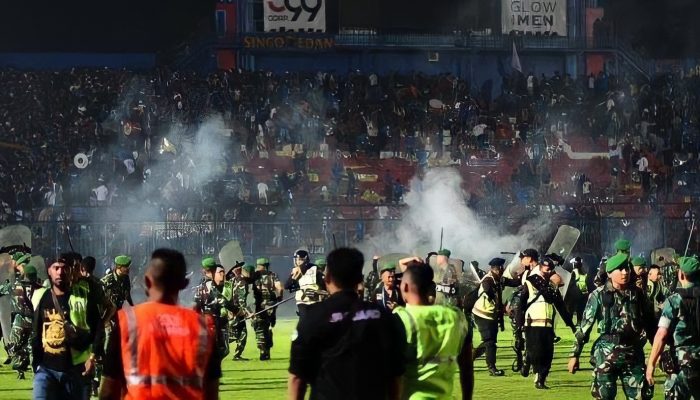 Liga 1 Indonesia Dihentikan Buntut Kerusuhan di Stadion Kanjuruhan Malang