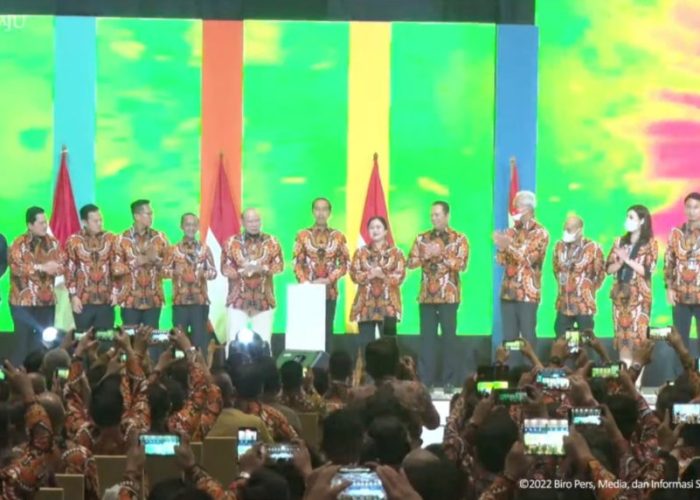 Buka Munas HIMPI, Presiden Minta Pengusaha Bangun Kepercayaan