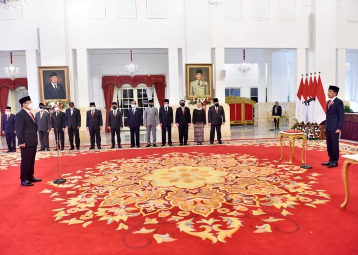 Presiden Lantik Utusan Khusus Pengentasan Kemiskinan dan Ketahanan Pangan