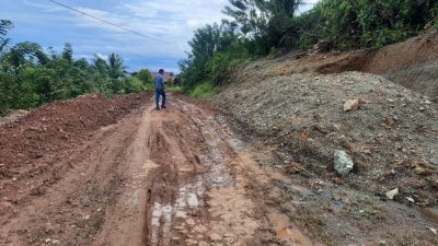 Tinjau Proyek Dana PEN yang Asal-asalan, Komisi III DPRD Morut Minta 2 Perusahaan di Blacklist