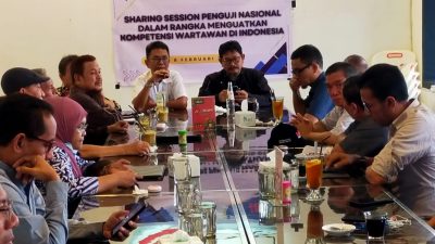 Penguji UKW PWI Sepakat Revisi Materi Uji