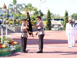 Serah Terima Pataka “Wira Dharma Brata” Menandai Pergantian Kapolda Sulteng
