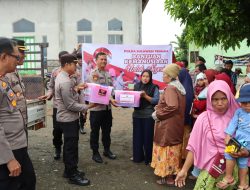 Bakti Sosial Polda Sulteng di Bulan Ramadhan, Bagikan Paket Sembako dan Takjil