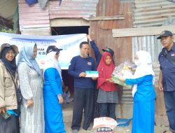 PWI Sulteng Berbagi, Salurkan Bingkisan Parcel ke Kaum Dhuafa