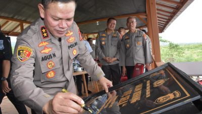 Kapolda Sulteng Resmikan Kolam Renang Uve Sela milik Satbrimob Polda Sulteng