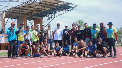 Faidul Keteng Beri Apresiasi Kepada Bupati Parimo di Cabor Atletik