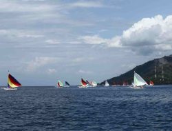 Mengangkat Kearifan Lokal Sulteng, Ditpolairud Polda Sulteng gelar lomba perahu layar tradisional