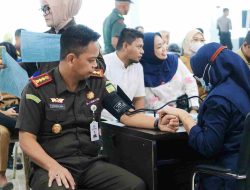 Kejaksaan Tinggi Sulawesi Tengah dan PMI Provinsi Sulawesi Tengah Gelar Kegiatan Donor Darah untuk Mengeratkan Tali Silaturahmi