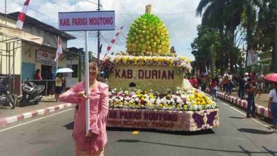 Float Parigi Moutong Menjadi Sorotan Utama dalam Parade Tomohon International Flowers Festival