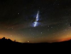 Hujan Meteor Perseid Mencuri Perhatian: Puncak Keindahan Langit Malam pada 13 Agustus