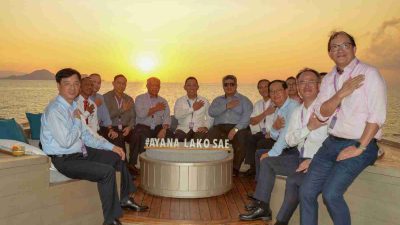 Kapolri Jamu Delegasi AMMTC Nikmati Sunset di Labuan Bajo