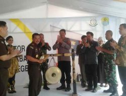 Kajati Sulteng Agus Salim Resmikan Gedung Kantor Kejari Toli-toli