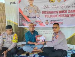 Polres Morowali Utara bagikan buku dan alat tulis ke Pondok Pesantren dan Panti Asuhan