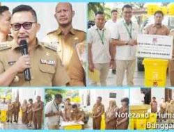 Bupati Banggai Ir.H.Amirudin.M.M.AIFO Menerima bantuan 50 pcs Tong Sampah dari Kepela Cabang Kalla Toyota Banggai lewat CSR Kalla Toyota