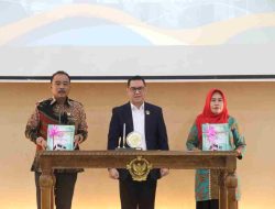 Asisten III Yusnaeni Terima Laporan Hasil Pemeriksaan BPK – RI Perwakilan Sulteng