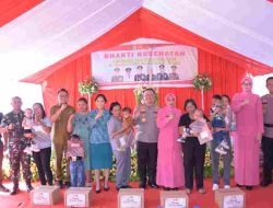 Bakti Kesehatan di Polres Morut, Kapolda Sulteng bagikan Kursi Roda dan bansos Anak stunting