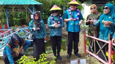 Pj Bupati Hadiri Kegiatan Pada Penanaman Pertama Gerakan 3T Di Desa Olaya Kec. Parigi Moutong