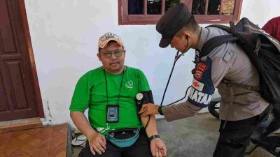 Lagi! Polda Sulteng Beri Pelayanan Kesehatan Bagi Petugas KPPS dan TNI Polri di Lokasi PSU