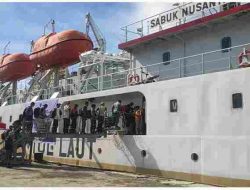 Ratusan Peserta Mukernas Alkhairaat Berangkat Menuju Samarinda dengan Kapal Sabuk Nusantara