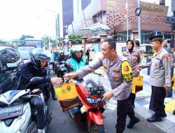 4 Jenderal Polri Kompak Bareng Polwan dan Wartawan Sebar Kebaikan di Bulan Ramadan