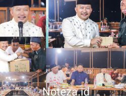 Bupati Banggai Ir.H.Amirudin Bukber Bersama Ketua PWI Banggai Iskandar Djiada Serta puluhan Wartawan
