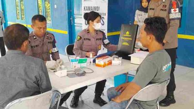Datang ke terminal, Subsatgas Dokkes lakukan tes urine sopir bus