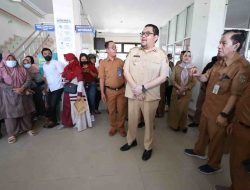 Pj. Bupati Parigi Moutong Lakukan Sidak Pasca Libur Hari Raya Idul Fitri untuk Pastikan Kehadiran Pegawai ASN