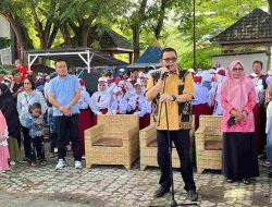 Pj. Bupati, Richard Arnaldo Lepas Lomba Gerak Jalan Semarak Peringatan Hari Pendidikan Nasional Tahun 2024