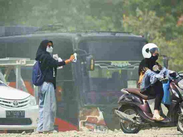 Dampak Pembangunan IKN, Warga Pesisir Palu Donggala Terancam ISPA