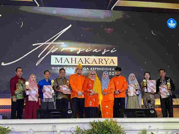 Malam Penganugrahan Apresiasi GTK 2024 di Kabupaten Parigi Moutong