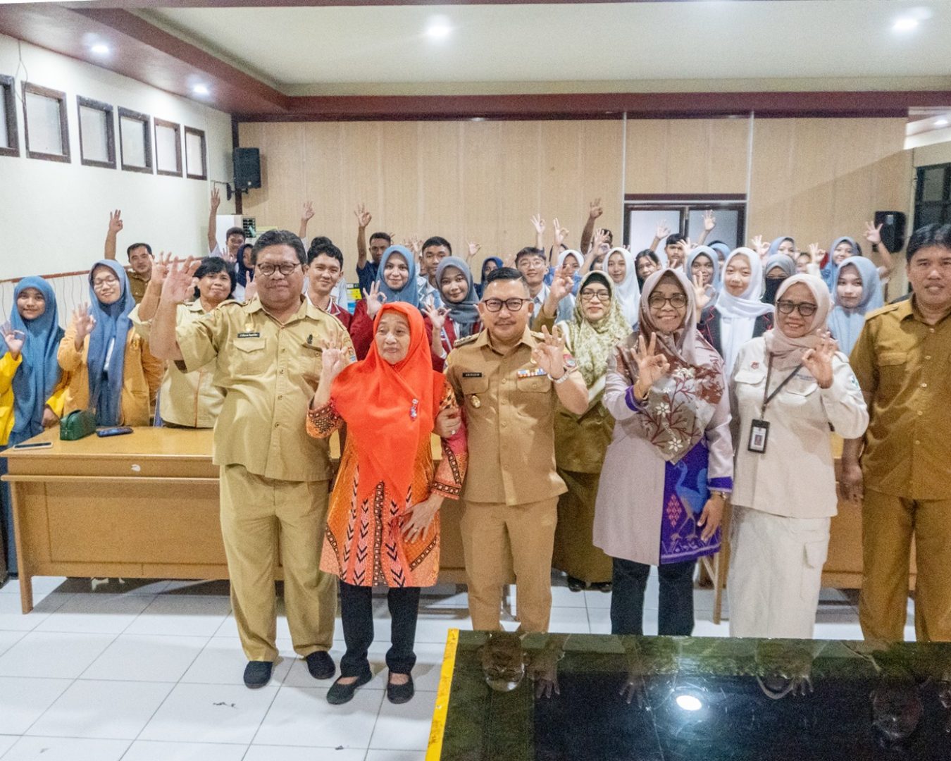 Bupati Amirudin Membuka Sosialisasi Pencegahan Bahaya HIV,AIDS Tingkat SMP,SMA dan Sederajat