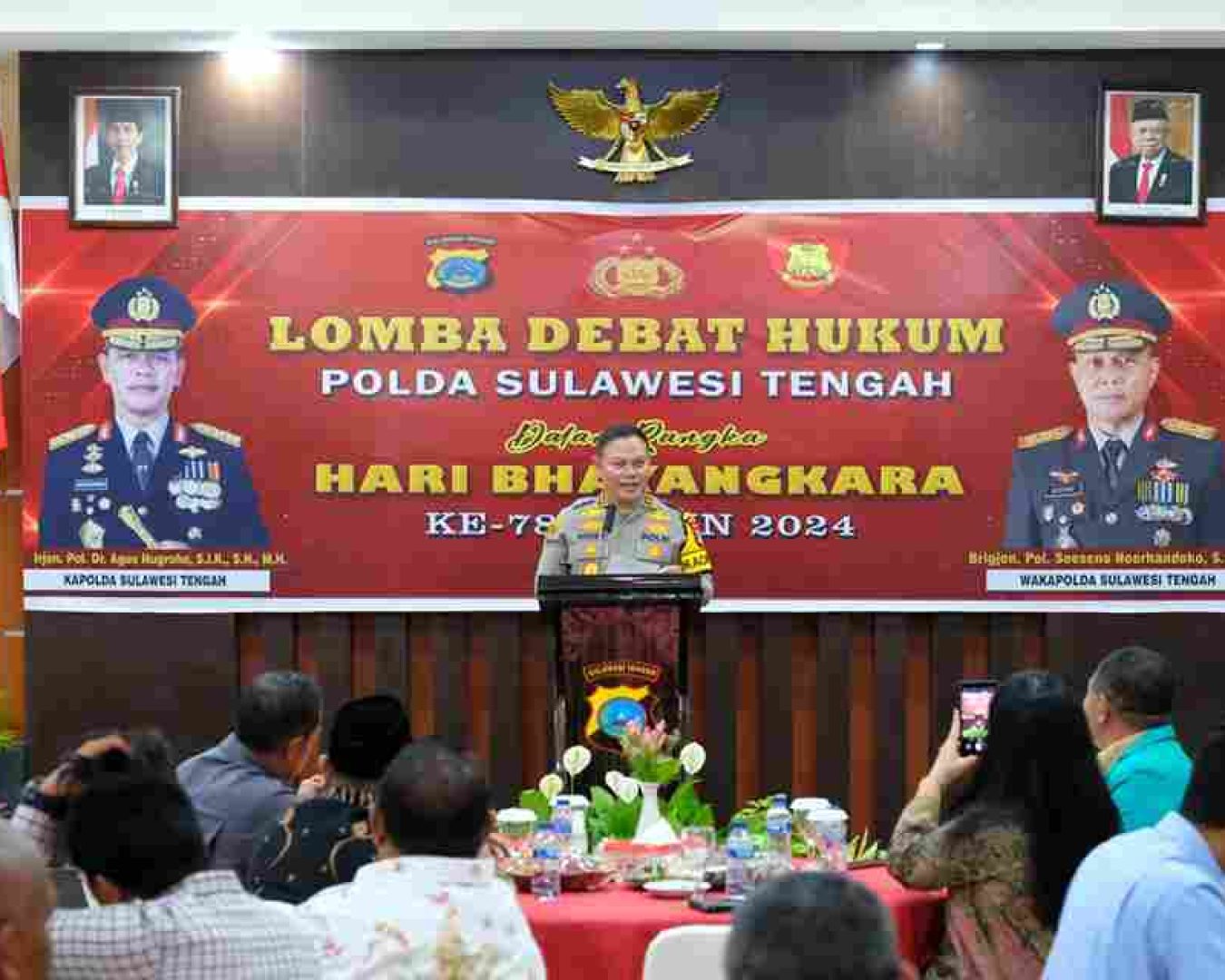 5 Perguruan Tinggi Meriahkan Lomba Debat Hukum Hari Bhayangkara ke-78 Polda Sulteng