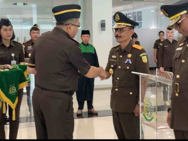 Rotasi Jabatan di Kejaksaan Tinggi Sulawesi Tengah: Pelantikan Pejabat Baru dan Arahan untuk Kinerja Optimal