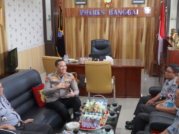 Jalin Sinergitas Kapolres Banggai Terima Lansung Kunjungan Kalapas Kelas IIB Luwuk di Ruang Kerja