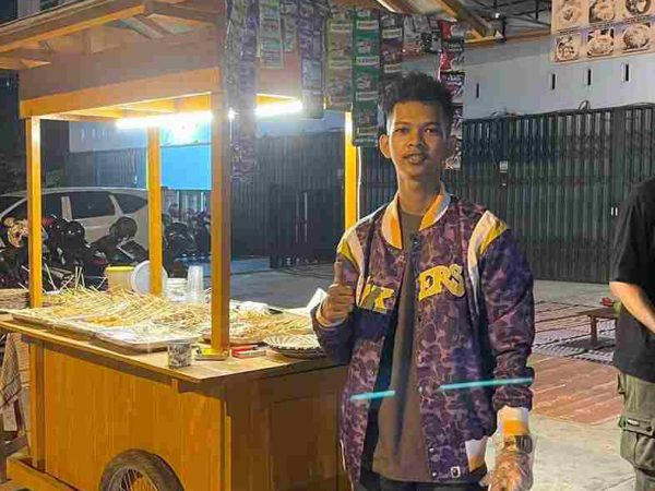 Mengenal Arik Pengusaha Muda asal Singkawang