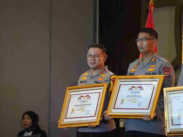 Kapolda Sulteng Terima Penghargaan Nominator Kompolnas Award 2024