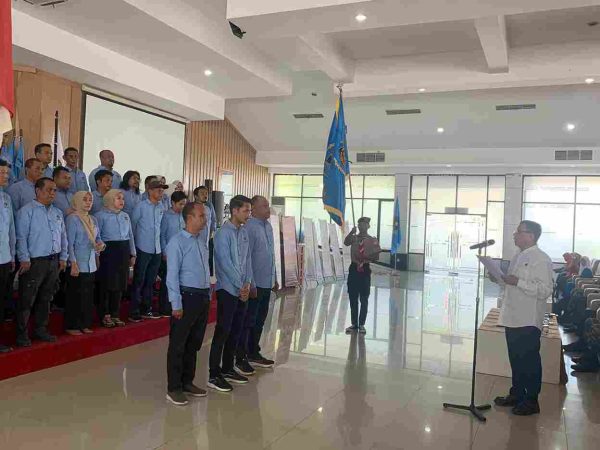 Ketua Umum PWI Pusat Hendry Ch Bangun Lantik Pengurus PWI Kaltim Periode 2024-2029