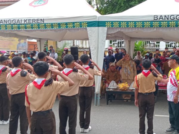 HUT RI Ke 79 di Meriahkan Dengan Lomba Gerak Jalan Antar SMA Dan SMP