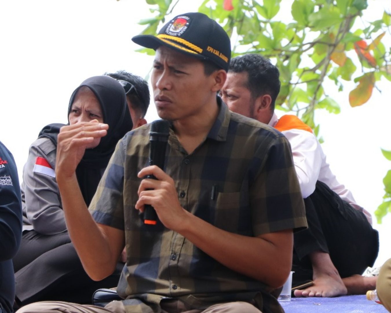 Pendidikan Politik Guna Kecerdasan Masyarakat Dalam Hadapi Pilkada 2024