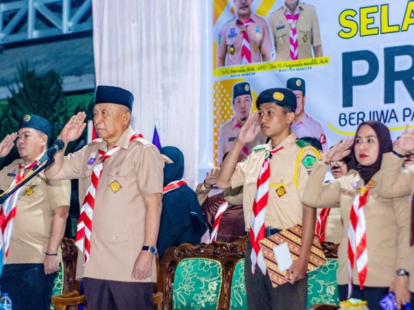 HUT Ke 63 Kwartir Cabang Gerakan Pramuka  Banggai Gelar Pawai Obor