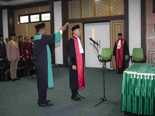 Zainal Ahmad Resmi Jabat Ketua Pengadilan Negeri Parigi